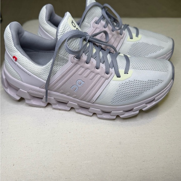 On Running Women's Sneakers - White and Light Pink - Picture 3 of 10